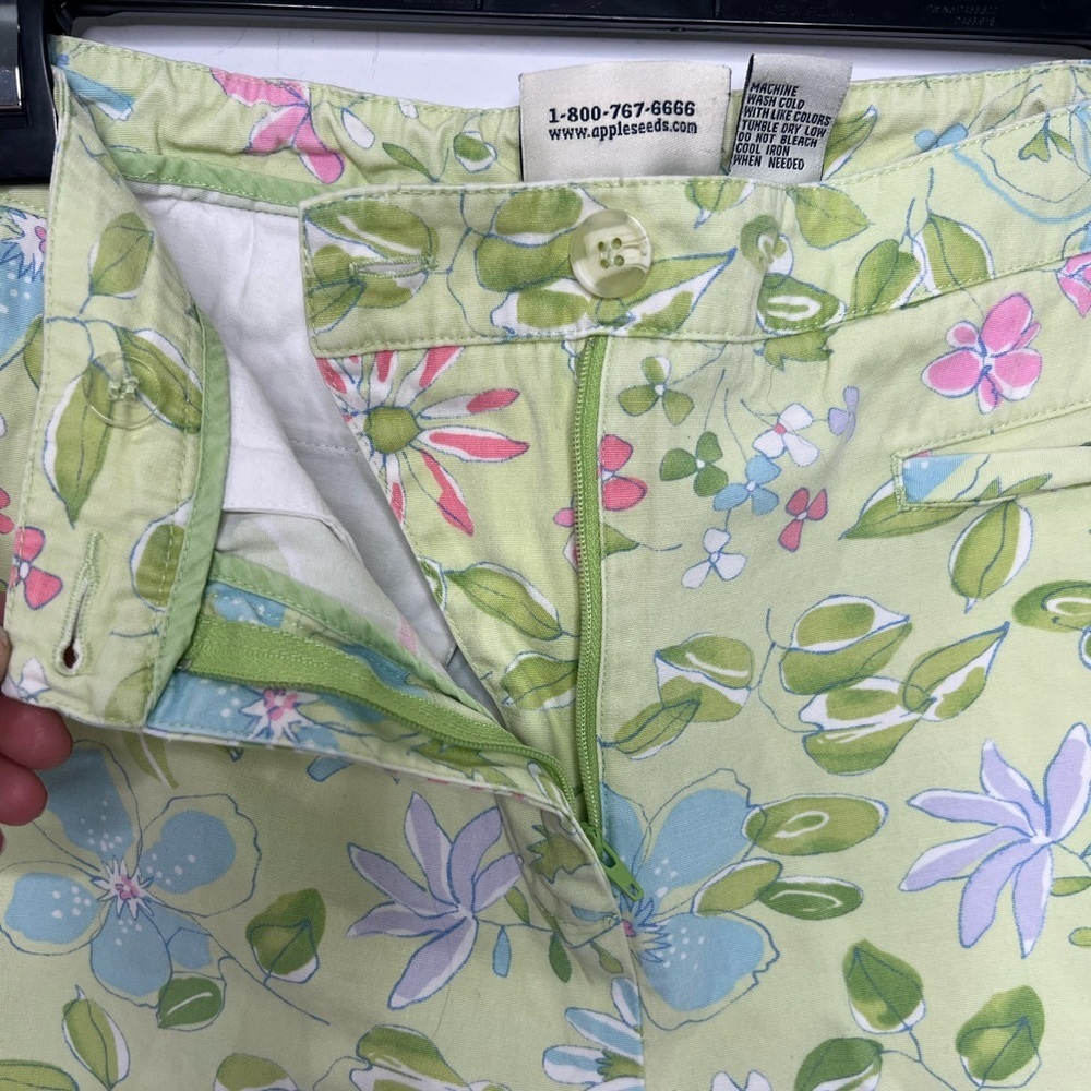 Appleseed’s Capris Size 8 - Picture 7 of 12